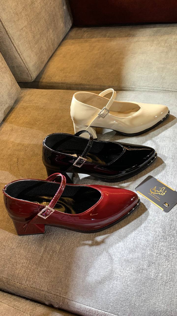 Chaussure Classique Femme Glacée– Élégance Moderne