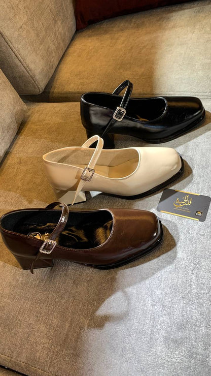 Chaussure Classique Femme – Style Intemporel