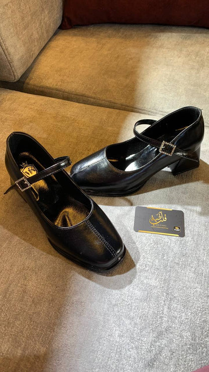 Chaussure Classique Femme – Élégance au Quotidien